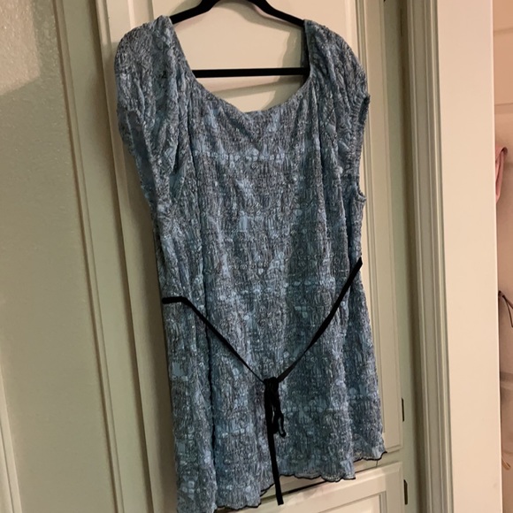 Blouse - Picture 4 of 4